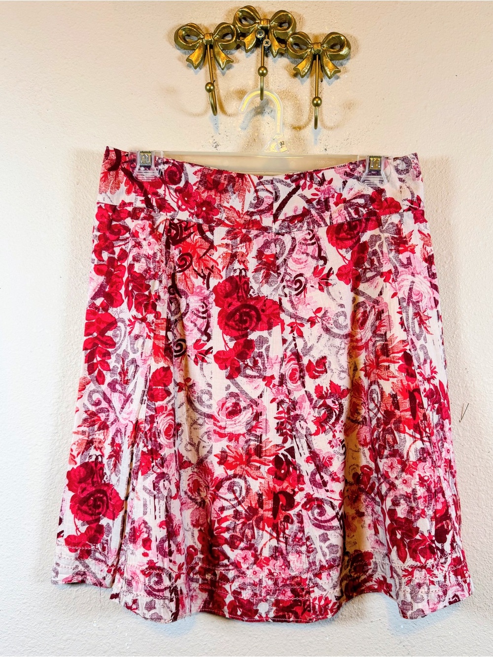 GAP Red & Pink Floral Mosaic A-Line Skirt.  Size 0